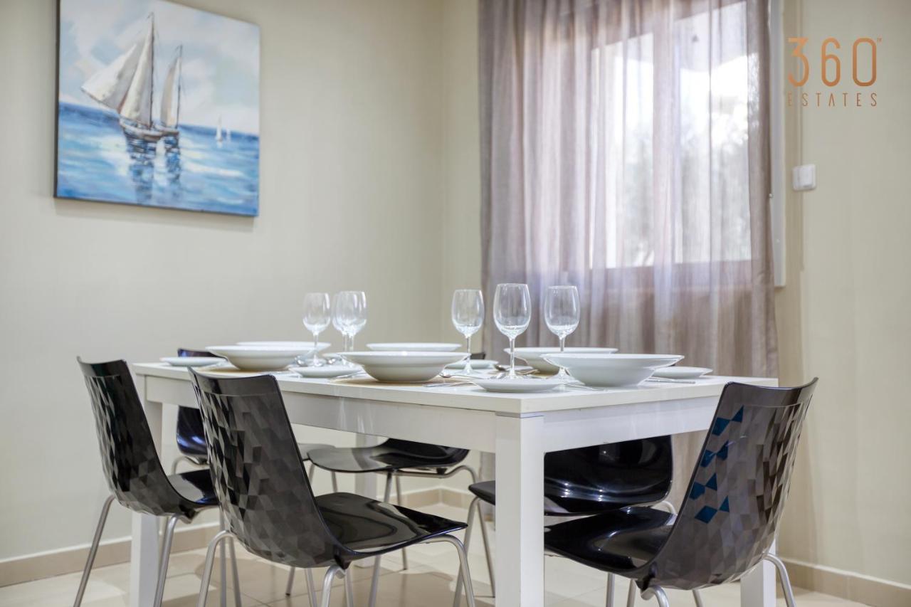Apartment Charming 2br W/access To Pool In By 360 Estates *